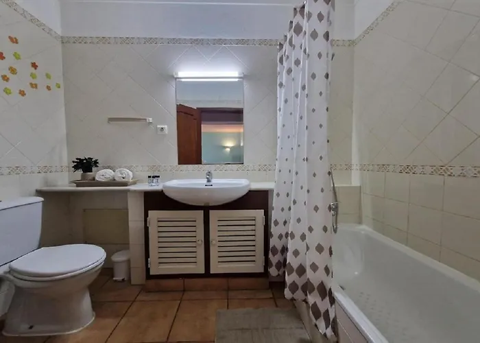 アパート Vitors Plaza *